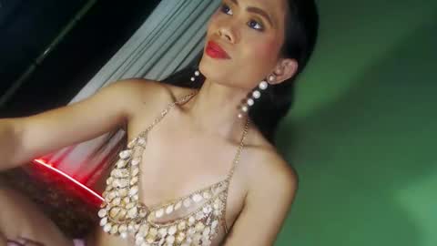 senyora_evangelista online show from May 26, 2026, 6:20 am