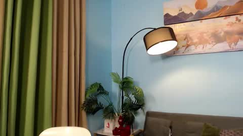 seraphina  mia  valentina  katrine. online show from November 22, 2025, 7:24 pm