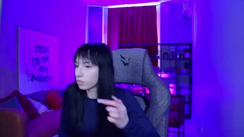 Snapshot of seraphinesparda chatting on June 19, 2026, 11:47 am Sera online show from June 19, 2026, 11:47 am