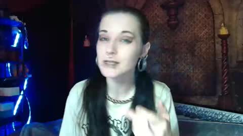 Seraphin Munster online show from April 11, 2026, 10:03 pm