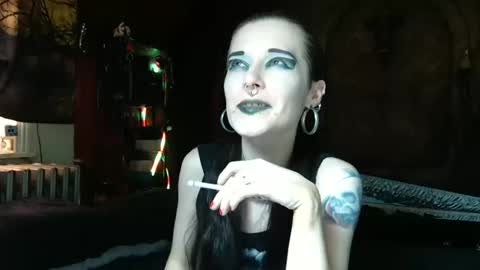 Seraphin Munster online show from May 21, 2026, 6:37 pm