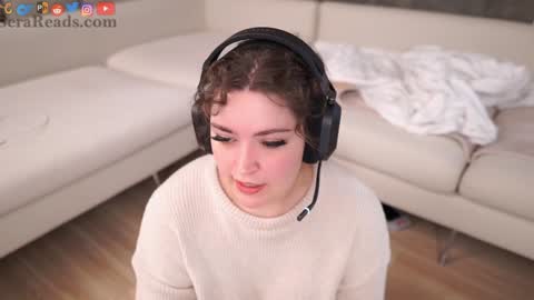 SeraReads online show from October 5, 2025, 12:36 pm