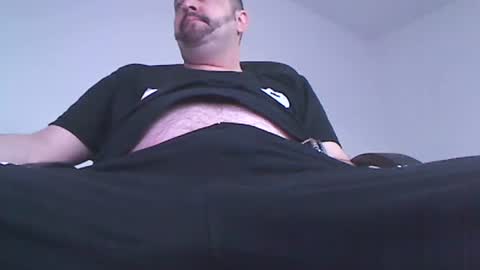 Snapshot of serato80 chatting on January 7, 2025, 1:35 pm serato online show from January 7, 2025, 1:35 pm