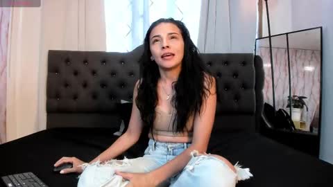 Snapshot of serena_garcia chatting on October 3, 2025, 8:50 pm serena_garcia online show from October 3, 2025, 8:50 pm