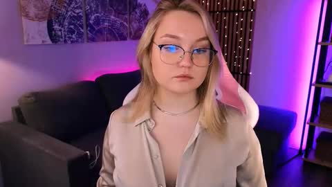 Serena online show from February 24, 2026, 8:01 am