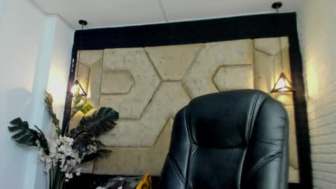 Serene online show from April 9, 2026, 12:54 pm