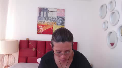 sereneclarks_ online show from January 18, 2025, 2:55 pm
