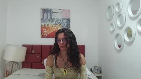 sereneclarks_ online show from February 12, 2025, 3:49 pm