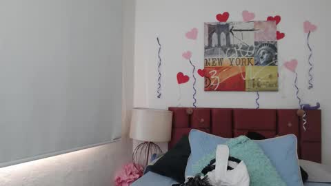 sereneclarks_ online show from September 11, 2025, 12:27 pm
