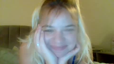 serenity9378 online show from September 26, 2025, 9:08 pm
