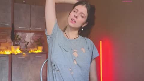 Hey Guys and Girls non-binary personalities  Im Sereta online show from November 15, 2025, 10:45 am