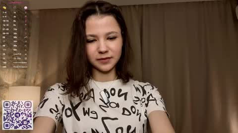 Snapshot of serinazele chatting on June 6, 2026, 6:34 pm Melissa online show from June 6, 2026, 6:34 pm