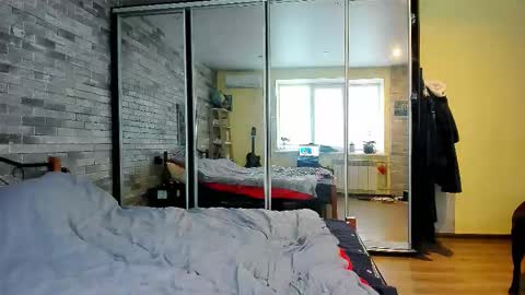 Snapshot of serpenttempter88 chatting on October 20, 2025, 5:19 am VIOLA online show from October 20, 2025, 5:19 am