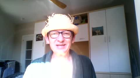 Snapshot of serrano49 chatting on October 14, 2025, 10:27 am serrano49 online show from October 14, 2025, 10:27 am