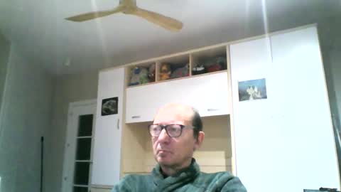 Snapshot of serrano49 chatting on February 7, 2026, 3:54 am serrano49 online show from February 7, 2026, 3:54 am