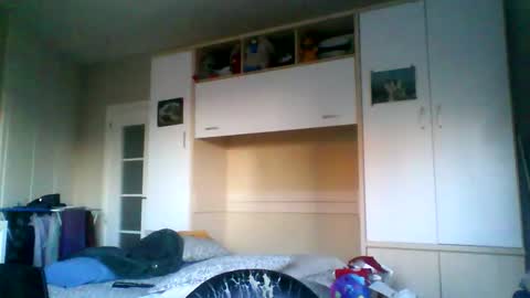 serrano49 online show from May 5, 2026, 6:49 pm