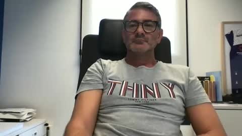 Snapshot of sesamechris92 chatting on September 15, 2025, 4:29 pm sesamechris92 online show from September 15, 2025, 4:29 pm