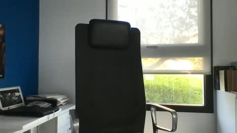 Snapshot of sesamechris92 chatting on October 7, 2025, 4:15 pm sesamechris92 online show from October 7, 2025, 4:15 pm