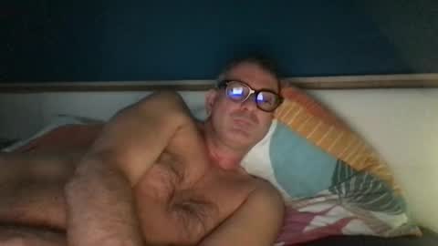 Snapshot of sesamechris92 chatting on October 19, 2025, 7:42 am sesamechris92 online show from October 19, 2025, 7:42 am