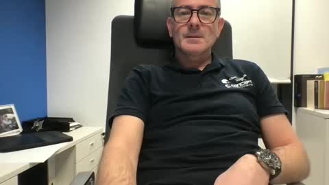 Snapshot of sesamechris92 chatting on December 1, 2025, 5:18 pm sesamechris92 online show from December 1, 2025, 5:18 pm