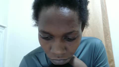 Snapshot of sessydr chatting on October 7, 2025, 3:25 am Sessy online show from October 7, 2025, 3:25 am