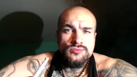 Snapshot of sevendragons1 chatting on December 1, 2025, 1:38 pm SevenDragons online show from December 1, 2025, 1:38 pm