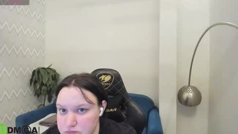 sex_puma online show from October 27, 2025, 1:31 am