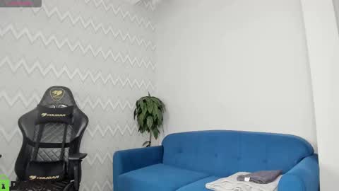 sex_puma online show from November 21, 2025, 6:06 pm