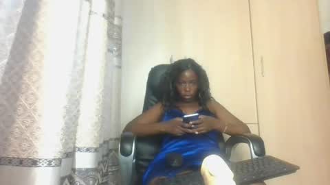 Snapshot of sexchat_ chatting on December 9, 2024, 10:43 am IVY online show from December 9, 2024, 10:43 am