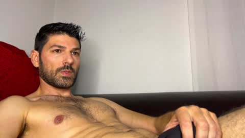 Snapshot of sexfriendch chatting on January 30, 2025, 6:35 am Lucenzo online show from January 30, 2025, 6:35 am