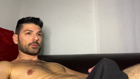 Snapshot of sexfriendch chatting on November 4, 2025, 5:23 pm Lucenzo online show from November 4, 2025, 5:23 pm