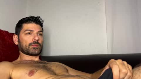 Lucenzo  online show from November 21, 2025, 5:11 pm