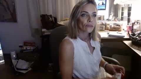 Sexi Chrisly online show from November 23, 2025, 2:11 am