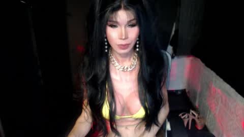 Snapshot of sexiest_asiants chatting on September 16, 2025, 9:05 pm nicole online show from September 16, 2025, 9:05 pm