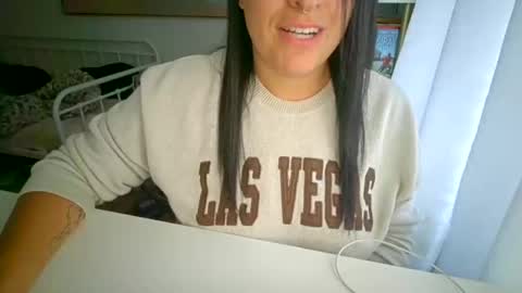 Snapshot of sexinikki77 chatting on September 18, 2025, 9:17 pm sexinikki77 online show from September 18, 2025, 9:17 pm