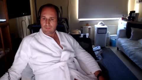 Sexlobo online show from June 5, 2026, 12:22 pm