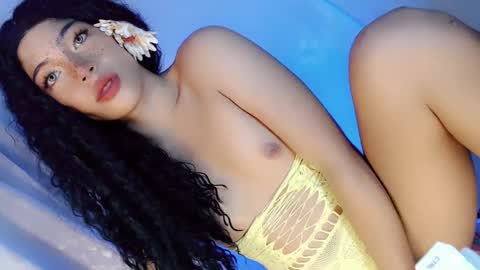 Snapshot of sexlovergirl_soffy chatting on February 2, 2025, 11:51 am call me sofia online show from February 2, 2025, 11:51 am