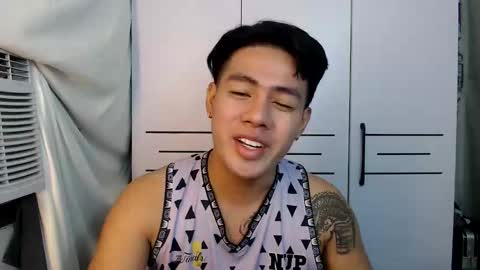 HI I AM JAMESPLEASE LET ME DO SOME HOT SHOWS FOR YOU HERE FOR MY  SCHOOL AND FOR MY FAMILY online show from November 13, 2025, 2:21 am