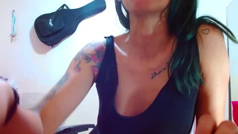 Snapshot of sexmilkdirty chatting on December 22, 2024, 3:00 am sexmilkdirty online show from December 22, 2024, 3:00 am