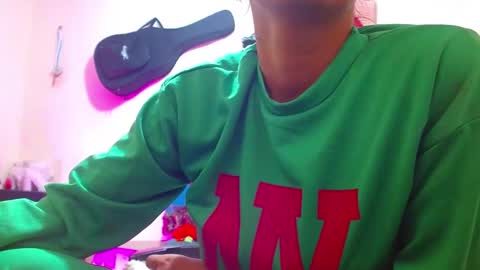 Snapshot of sexmilkdirty chatting on March 11, 2025, 2:10 am sexmilkdirty online show from March 11, 2025, 2:10 am