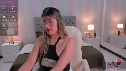 Snapshot of sexmilla_ chatting on March 4, 2025, 10:05 pm My name is sexmilla Dont forget to follow me online show from March 4, 2025, 10:05 pm