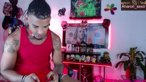 Aharon  ravelo online show from February 5, 2026, 3:33 am