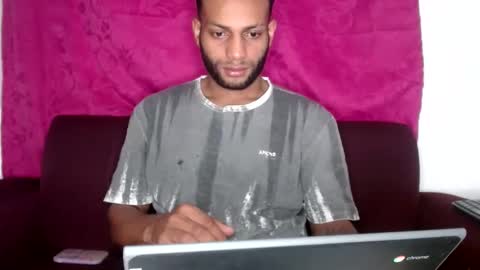 Snapshot of sexseason777 chatting on October 31, 2025, 8:10 pm STIIV G online show from October 31, 2025, 8:10 pm