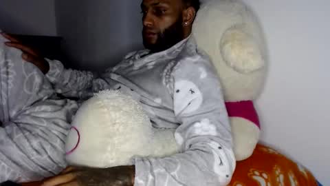 Snapshot of sexseason777 chatting on November 13, 2025, 8:19 pm STIIV G online show from November 13, 2025, 8:19 pm