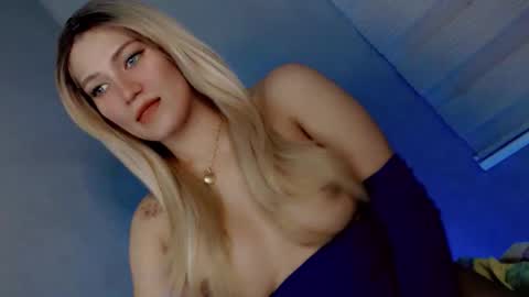 Snapshot of sexual_desire22 chatting on October 12, 2025, 10:20 pm Britney Allen online show from October 12, 2025, 10:20 pm