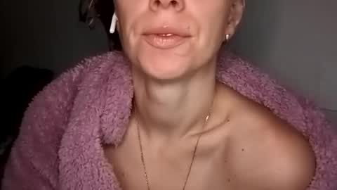 Verona online show from December 3, 2025, 7:49 am