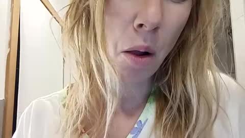 Snapshot of sexualangel chatting on April 6, 2026, 12:19 am Verona online show from April 6, 2026, 12:19 am