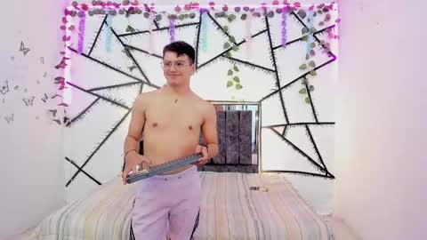 Snapshot of sexx_university chatting on May 30, 2026, 8:00 am sexx_university online show from May 30, 2026, 8:00 am