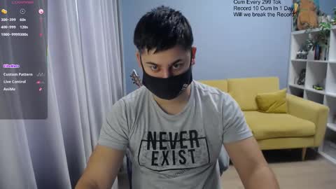 Snapshot of sexxxdickbig chatting on February 5, 2026, 7:02 am Tommy online show from February 5, 2026, 7:02 am