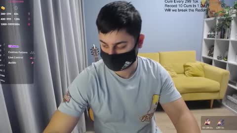 Snapshot of sexxxdickbig chatting on February 18, 2026, 10:00 am Tommy online show from February 18, 2026, 10:00 am